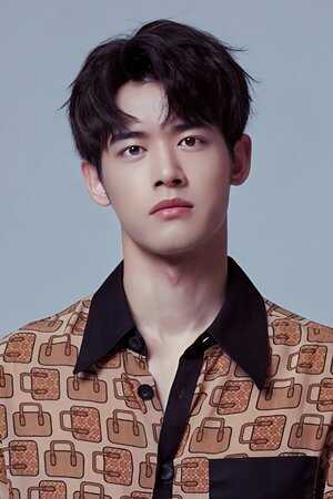 Dongqin Liu