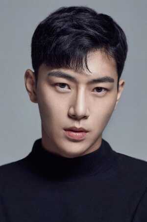 Moon Ji Yong