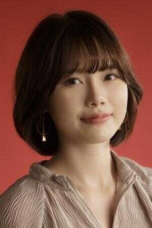 Praewa Suthamphong