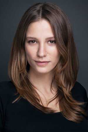 Serenay Sarikaya