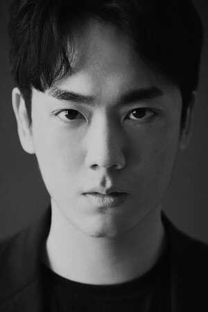 Sung-Ung Hwang